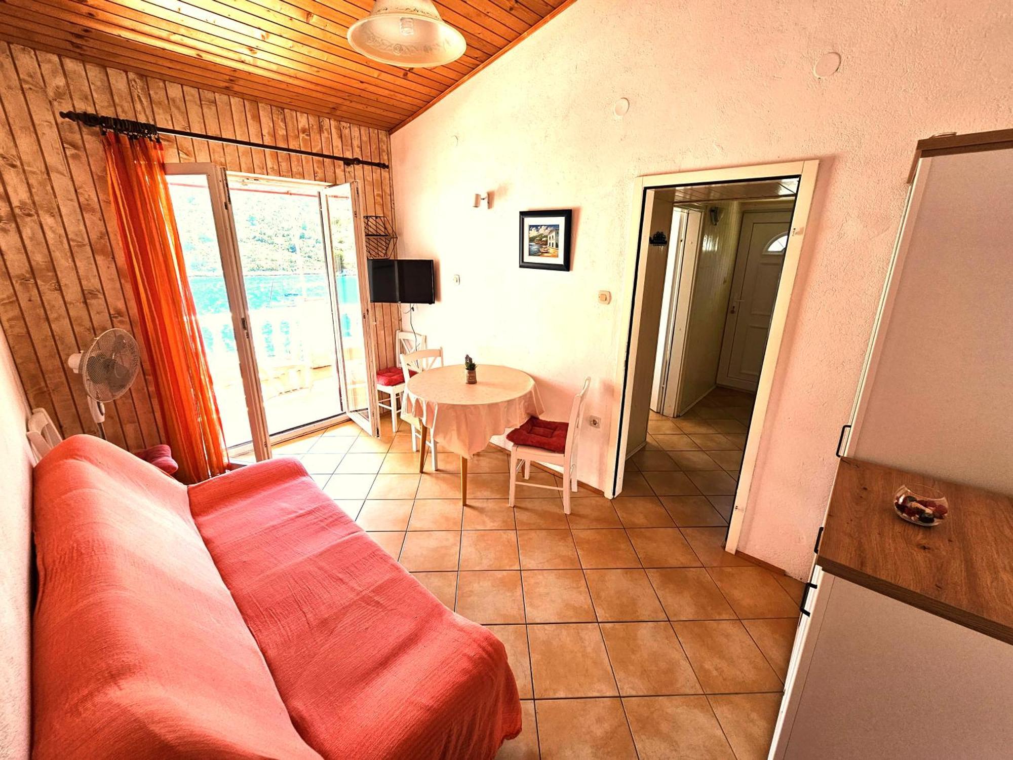 Apartments Carmen Vinišće Extérieur photo