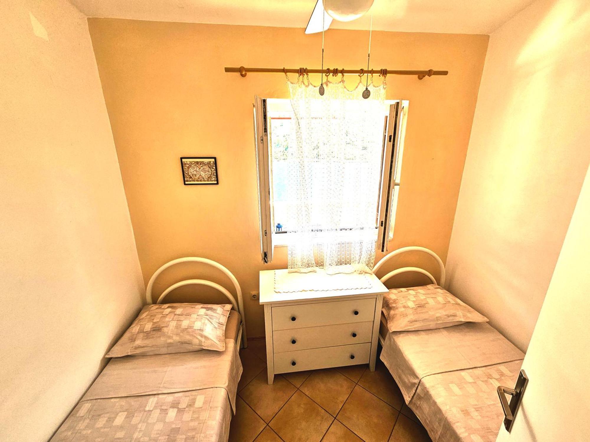 Apartments Carmen Vinišće Extérieur photo